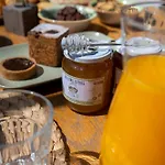 Vivi La Magia Di Bisdalu - Dormi Nella Stanza Nel Bosco, Ammira Le Stelle E Rilassati Con L'area Benessere E Colazione Peveragno