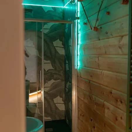 ラグジュアリーテント Vivi La Magia Di Bisdalu - Dormi Nella Stanza Nel Bosco, Ammira Le Stelle E Rilassati Con L'area Benessere E Colazione Peveragno